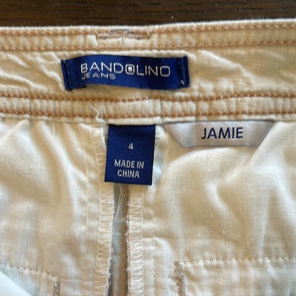 Very cute linen lightweight short. - Picture 3 of 3